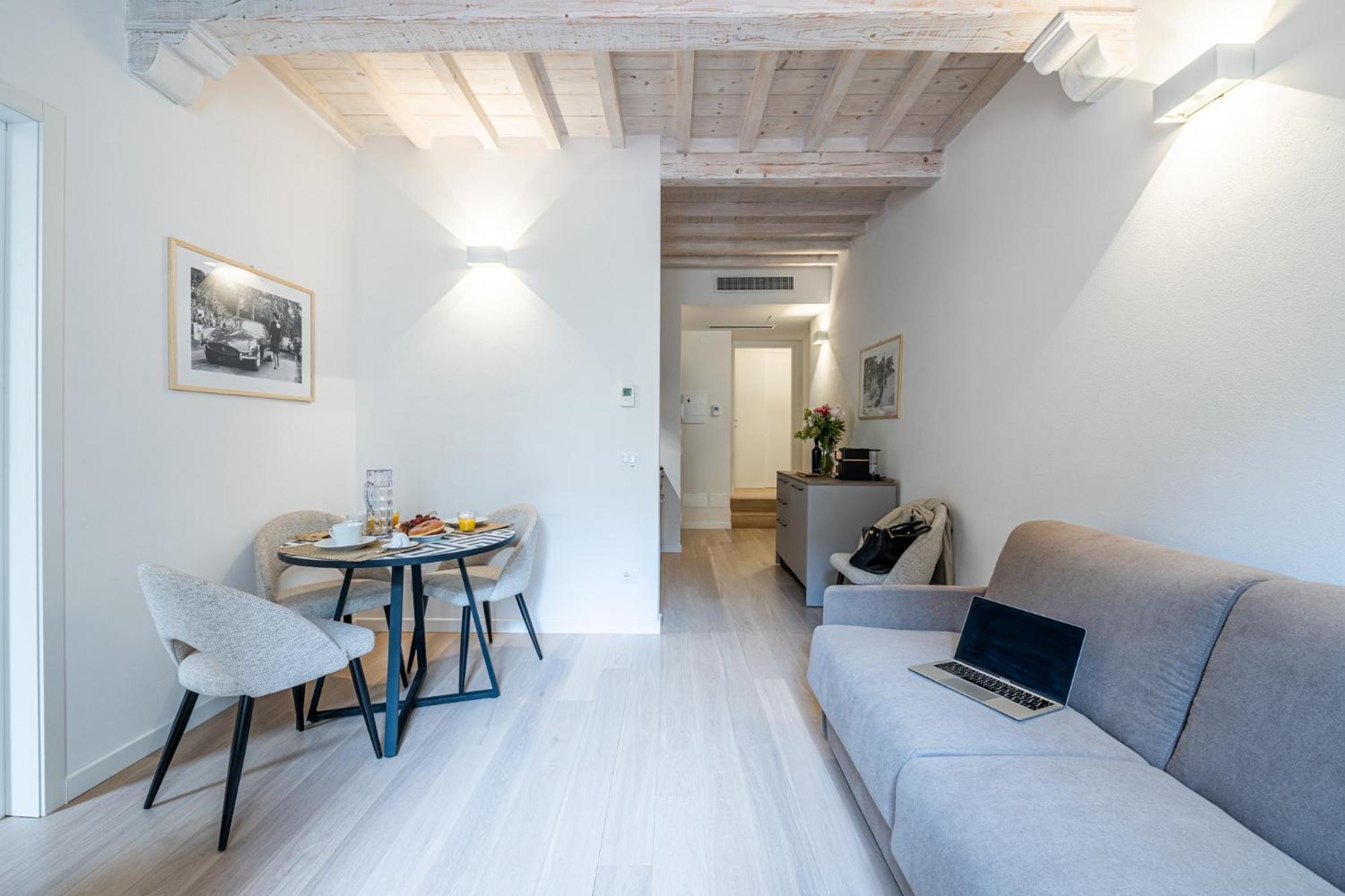 Algila Lifestyle Tornabuoni Apartments Флоренция Экстерьер фото